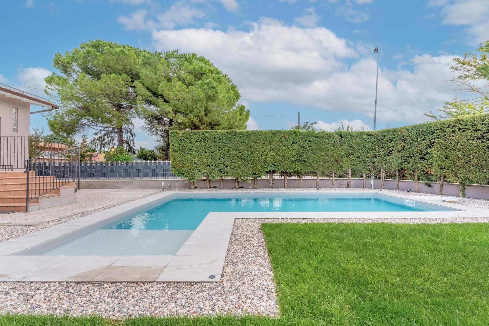 -Free Pool And Parking- Garda House Apartments Castelnuovo del Garda Dış mekan fotoğraf